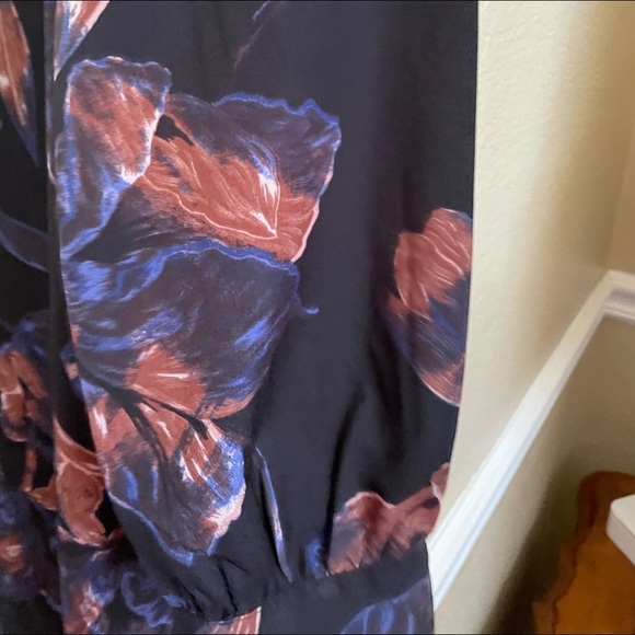 Women’s Everly Dress - Picture 7 of 14